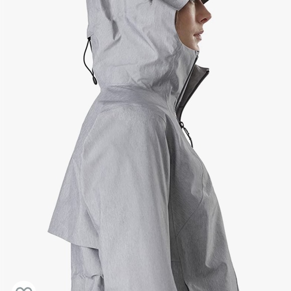 Arc'teryx Women's Codetta Coat Winter Rain Shell Jacket - Picture 11 of 11